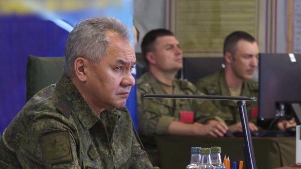 Министр обороны РФ С. Шойгу проинспектировал российскую группировку Восток