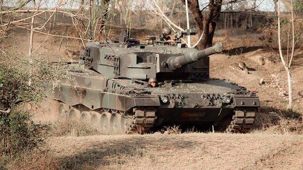 Танк Leopard 2A4 Танк Leopard 2A4