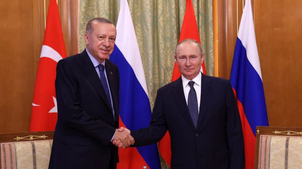 Президент РФ В. Путин провел переговоры с президентом Турции Р. Эрдоганом в Сочи