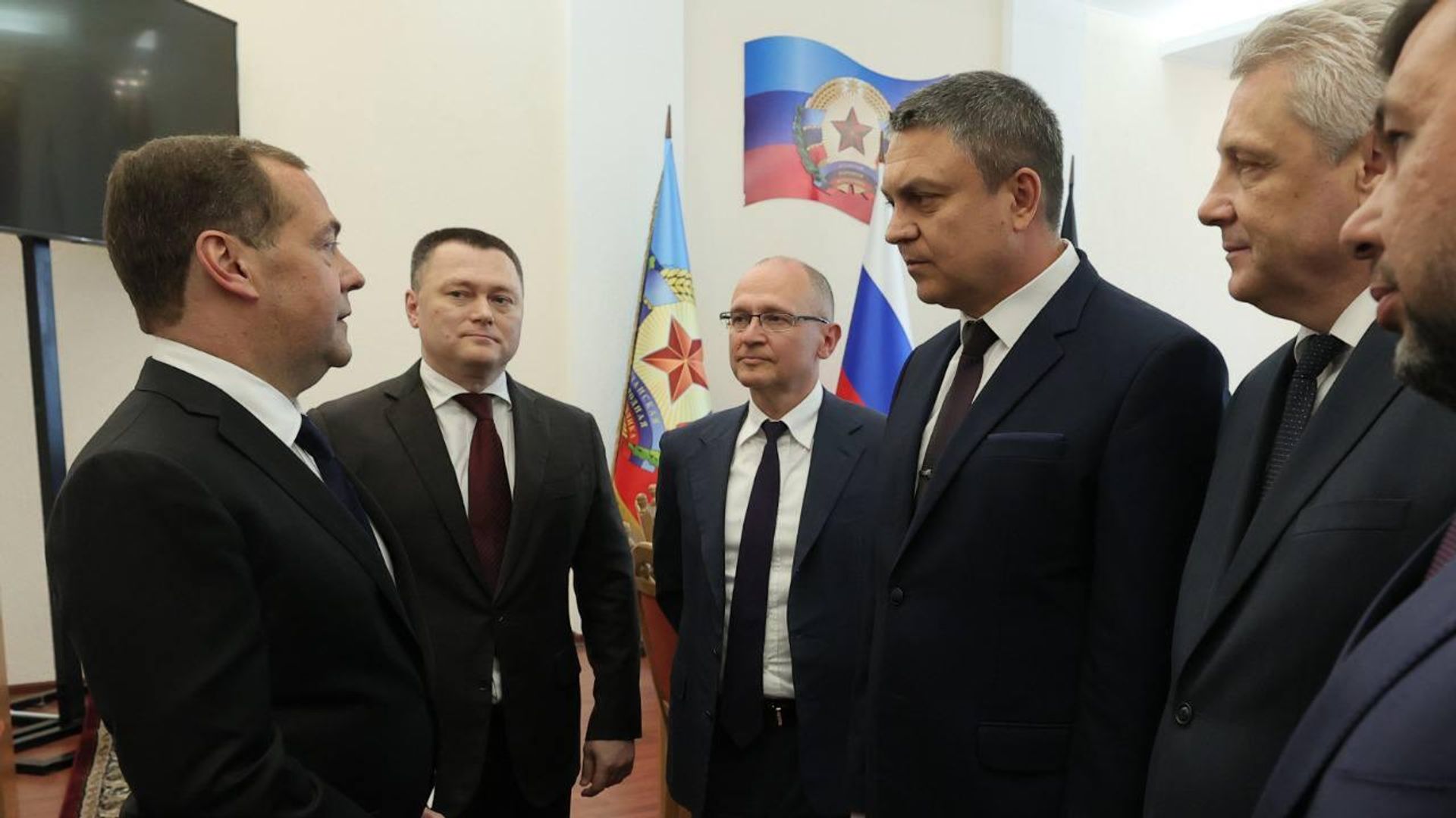 Медведев посетил ЛНР Медведев посетил ЛНР - РИА Новости, 1920, 20.09.2022