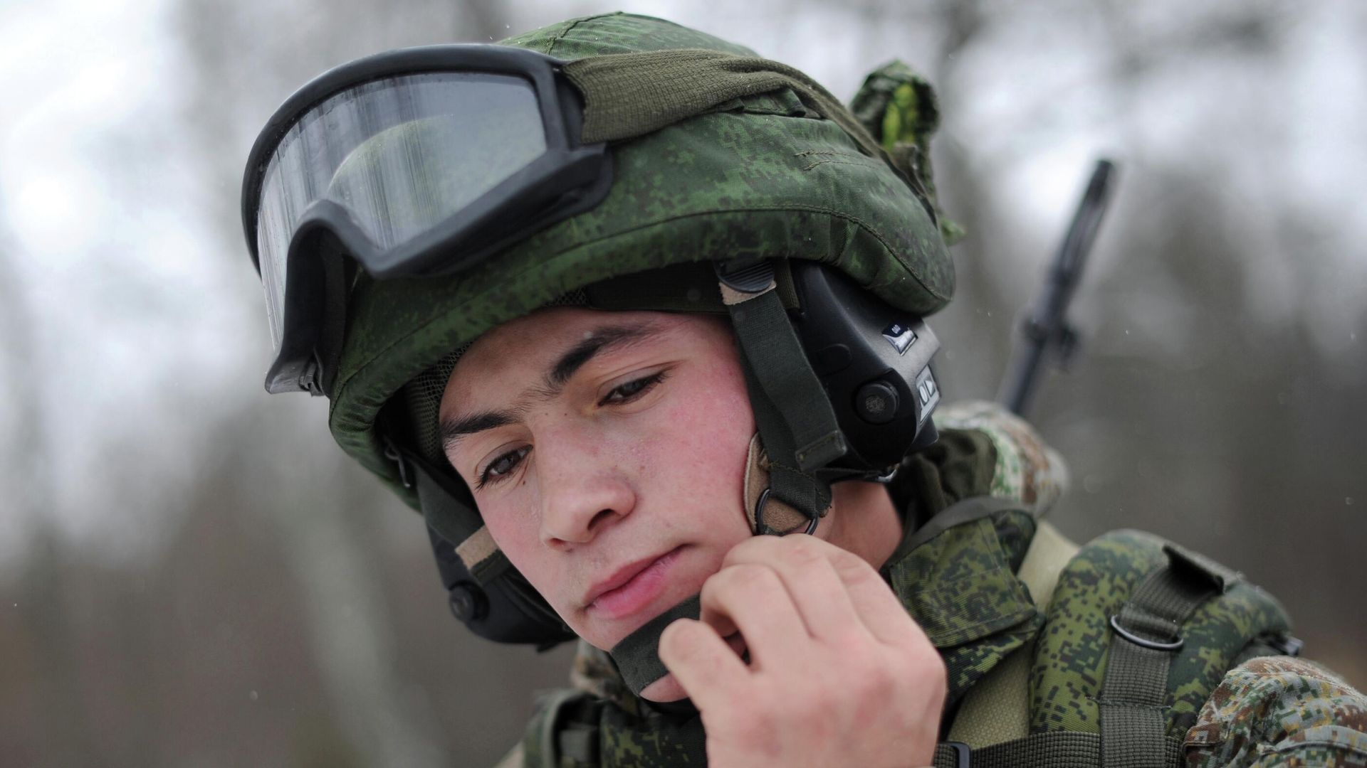 Новая боевая экипировка для военнослужащих сухопутных войск Новая боевая экипировка для военнослужащих сухопутных войск - РИА Новости, 1920, 24.08.2022