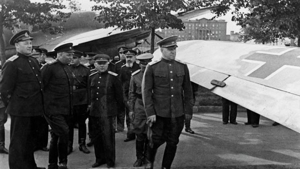 Жуков в 1943 году