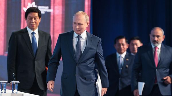 Президент РФ В. Путин принял участие в VII Восточном экономическом форуме