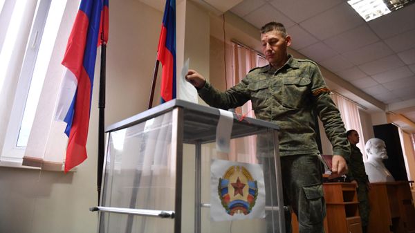Референдумы о присоединении к РФ в ЛНР и ДНР