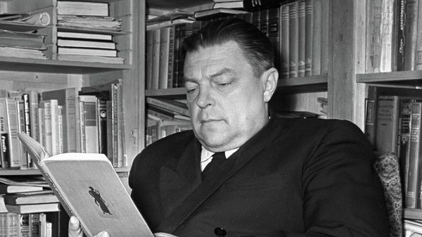 Иван Ефремов