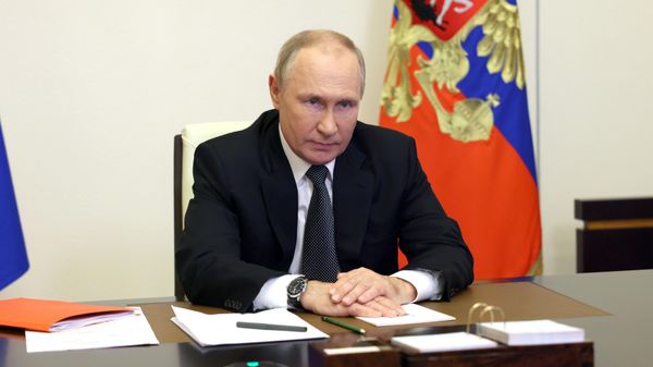 Президент РФ В. Путин провел заседание Совбеза РФ