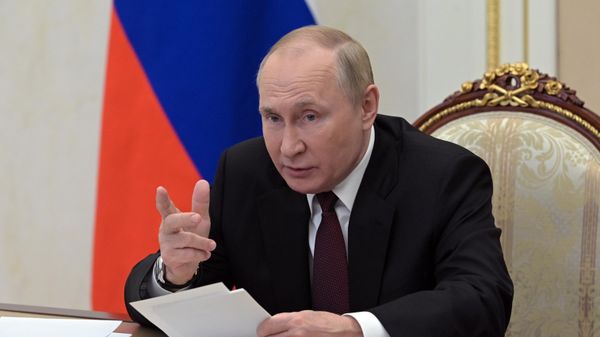 Президент РФ В. Путин провел встречу с руководителями органов безопасности и спецслужб стран СНГ