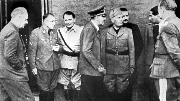 Муссолини и Гитлер 