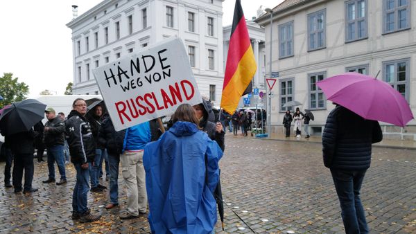 Акция в Германии против политики в отношении России
