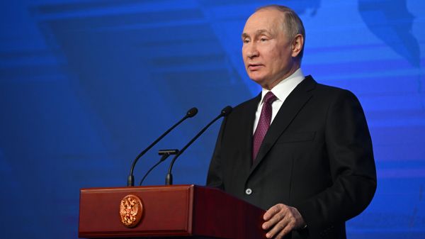 Президент РФ В.Путин принял участие в праздновании Дня народного единства