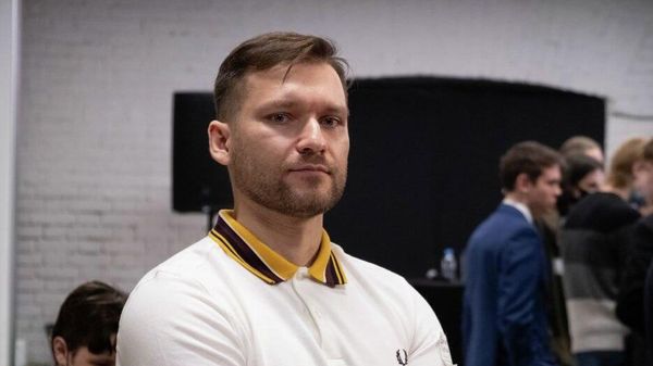 Дмитрий Зубов