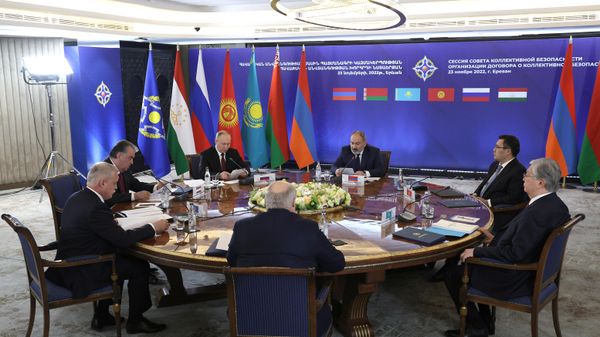 Президент РФ В. Путин принял участие в сессии Совета коллективной безопасности ОДКБ
