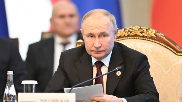 Президент РФ В. Путин принял участие в работе саммита ЕАЭС в Бишкеке