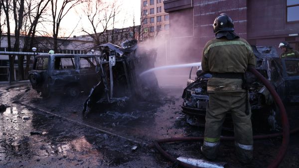 Последствия обстрела Ворошиловского района Донецка