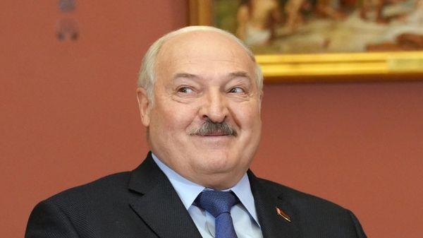 Президент РФ В. Путин принял участие в работе второго дня неформального саммита СНГ в Санкт-Петербурге