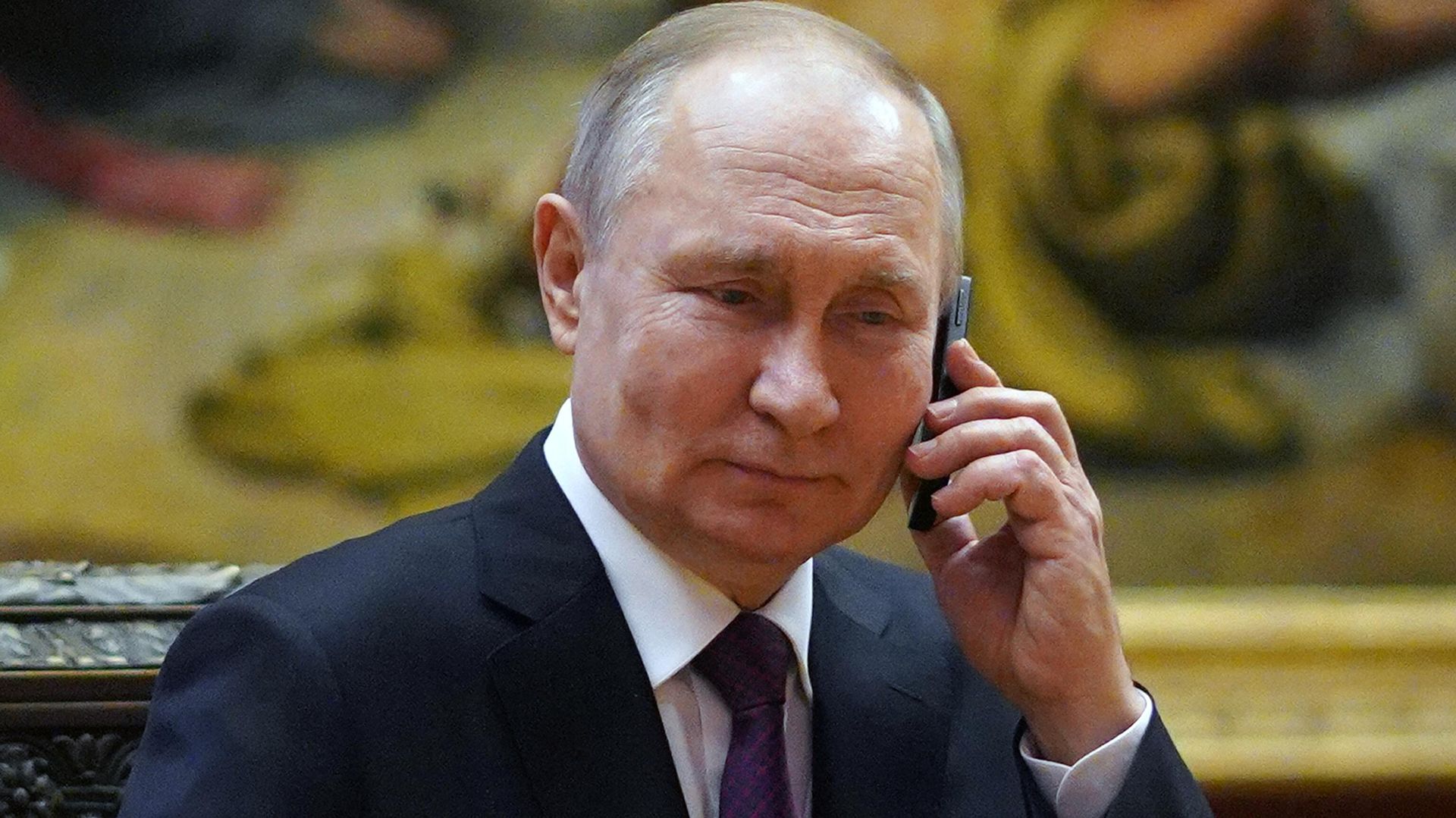 Президент РФ В. Путин поговорил по телефону с участницей акции Ёлка желаний А. Титаренко Президент РФ В. Путин поговорил по телефону с участницей акции Ёлка желаний А. Титаренко - РИА Новости, 1920, 27.12.2022