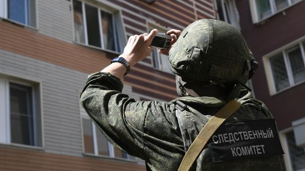Последствия обстрела роддома в Донецке