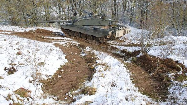 Challenger 2