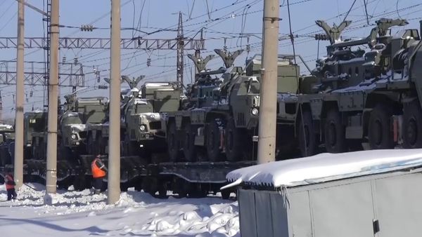 Минобороны России направило два дивизиона С-400 с Дальнего Востока на учения в Белоруссию