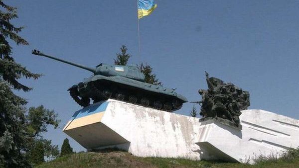 ИС-2 в Ровно