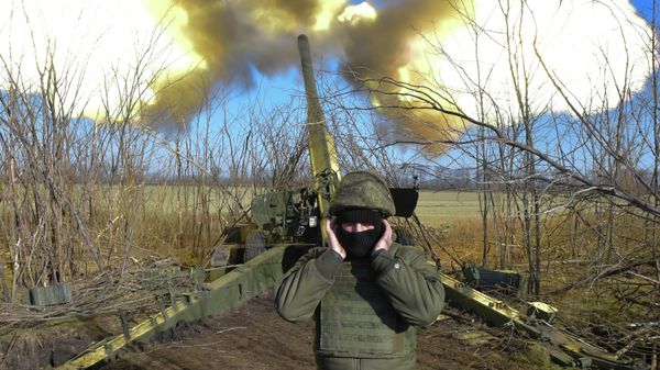 Боевая стрельба РСЗО Торнадо-Г и пушек Гиацинт в зоне СВО