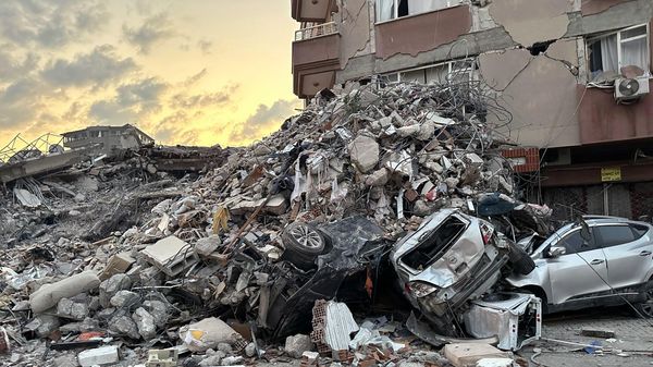 Ликвидация последствий землетрясения в Турции