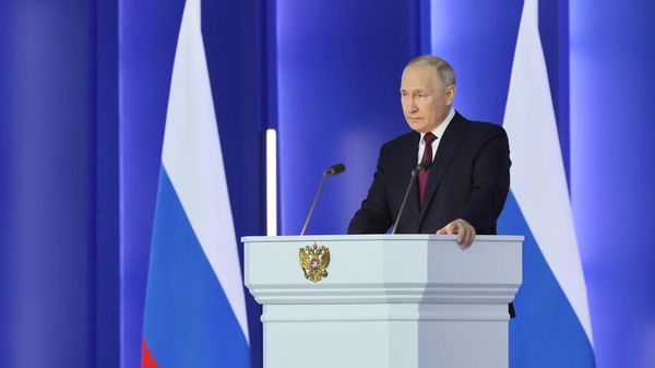 Послание президента РФ Владимира Путина Федеральному собранию Послание президента РФ Владимира Путина Федеральному собранию