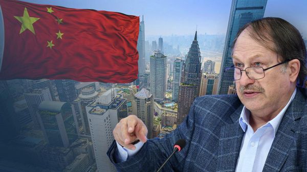 Зачем главный дипломат Китая приехал в Москву и как США получили войну на два фронта - Тавровский. Видео