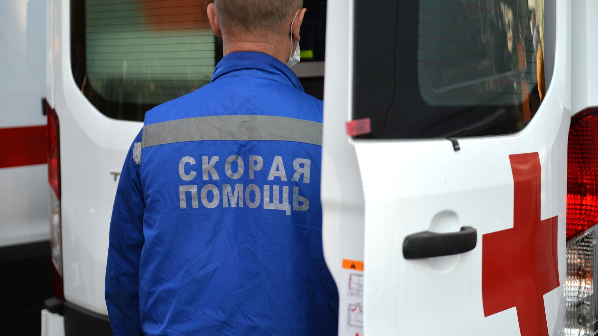 Вручение автомобилей скорой медицинской помощи учреждениям здравоохранения Свердловской области - РИА Новости, 1920, 01.07.2025