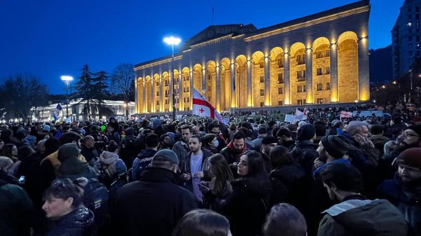 В Тбилиси проходит масштабная акция протеста