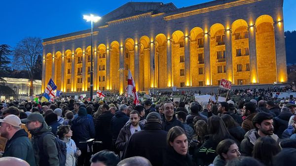 В Тбилиси проходит масштабная акция протеста