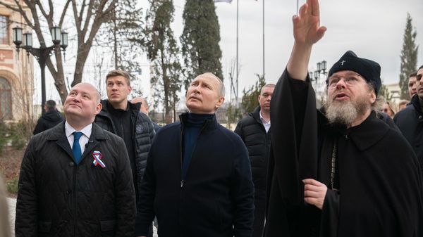 Президент РФ В. Путин посетил Севастополь