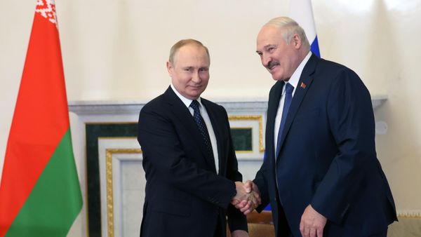 Президент РФ В. Путин встретился с президентом Белоруссии А. Лукашенко