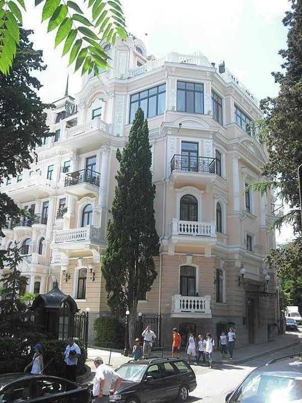 Крым. Вилла Елена