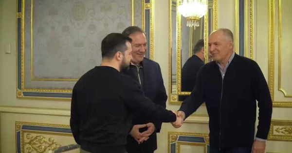 Помпео Пинчук Зеленский