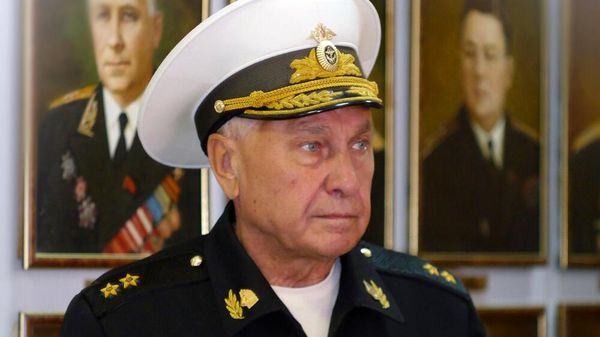 Вице-адмирал в отставке Александр Иванович Бражник Вице-адмирал в отставке Александр Иванович Бражник