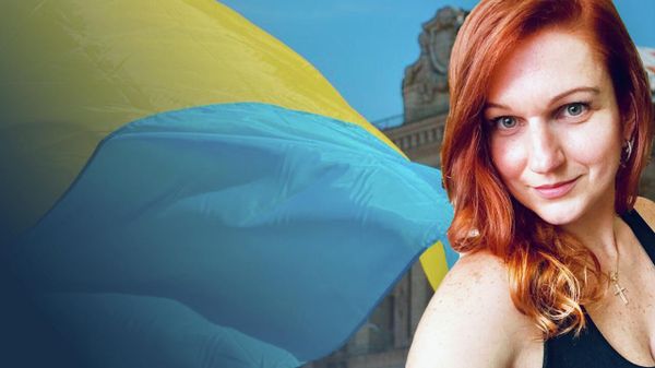 В такие моменты осознаёшь, почему началась СВО: Витязева о сигналах от Путина и реакции укропомоек. Видео