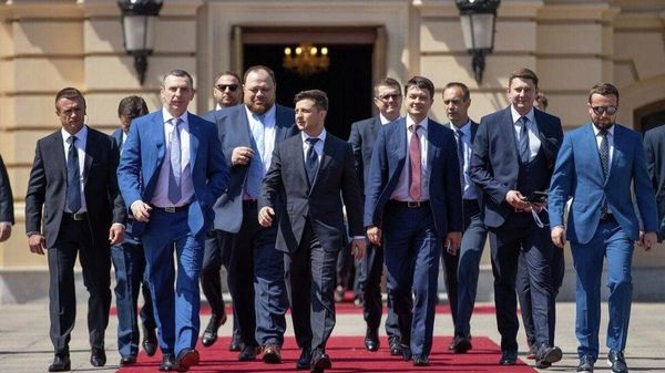 Зеленский и его команда Зеленский и его команда