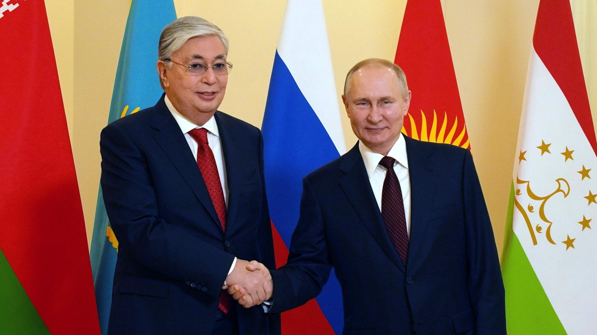 Президент РФ В. Путин принял участие в работе неформального саммита СНГ в Санкт-Петербурге - РИА Новости, 1920, 24.04.2023