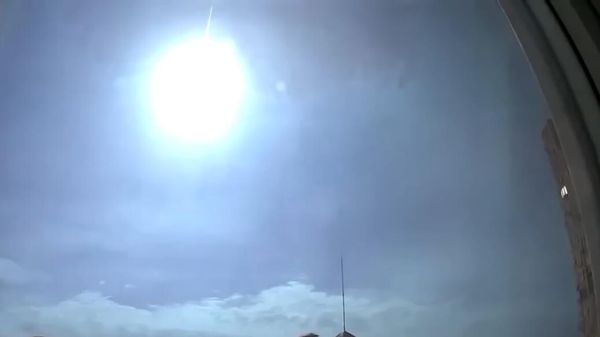 Вспышка над Киевом 19 апреля Метеорит
