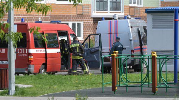 Беспилотники попали в жилые дома в Москве