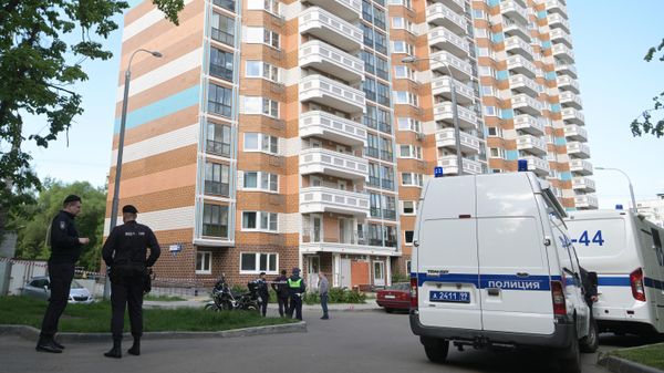Беспилотники попали в жилые дома в Москве