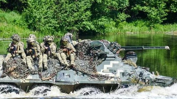 форсирование водной преграды бойцами ВСУ