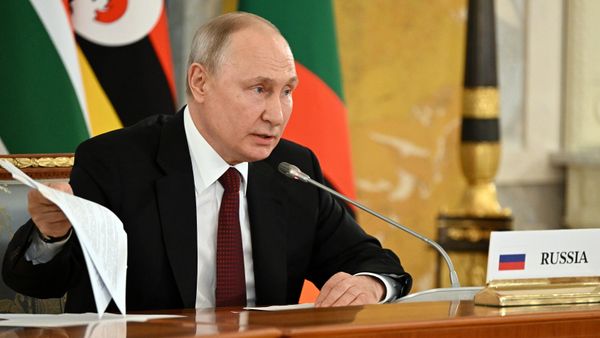Президент РФ В. Путин принял лидеров ряда африканских государств