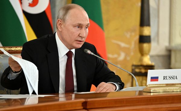 Президент РФ В. Путин принял лидеров ряда африканских государств Президент РФ В. Путин принял лидеров ряда африканских государств