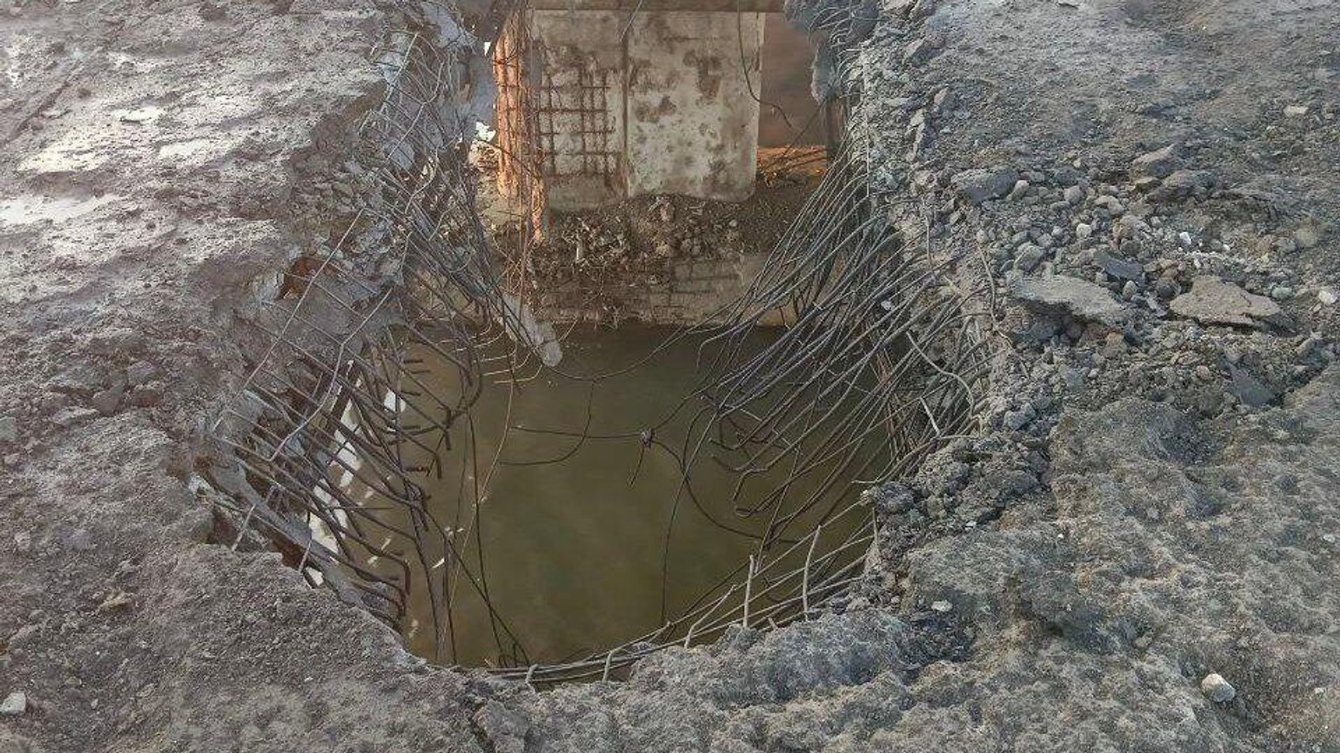 последствия удара по мосту на Чонгаре - РИА Новости, 1920, 22.06.2023