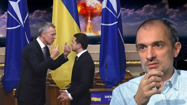 Петр Акопов