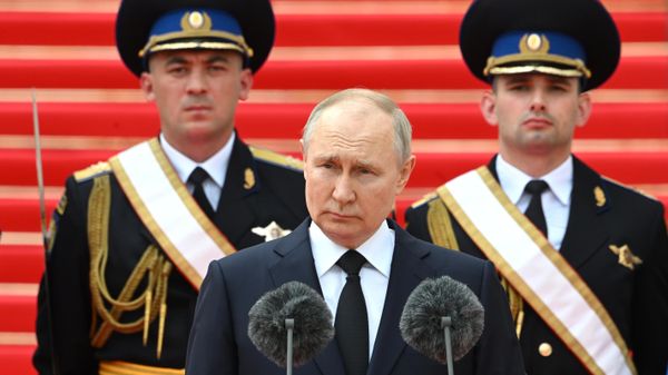 Обращение президента РФ В. Путина к подразделениям Минобороны, Росгвардии, МВД, ФСБ и ФСО Обращение президента РФ В. Путина к подразделениям Минобороны, Росгвардии, МВД, ФСБ и ФСО