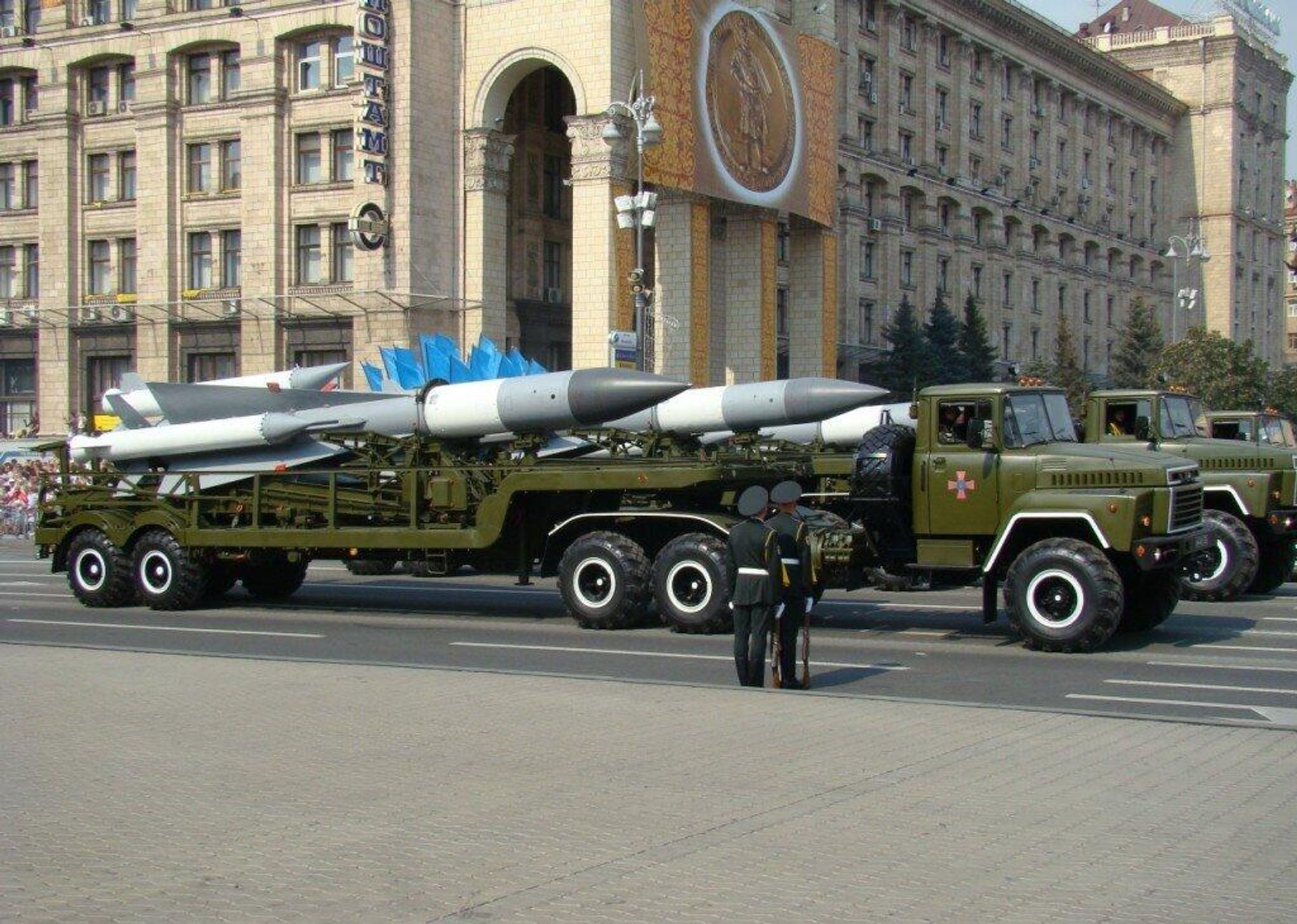 ЗРК С-200 на параде в Киеве - РИА Новости, 1920, 03.10.2026