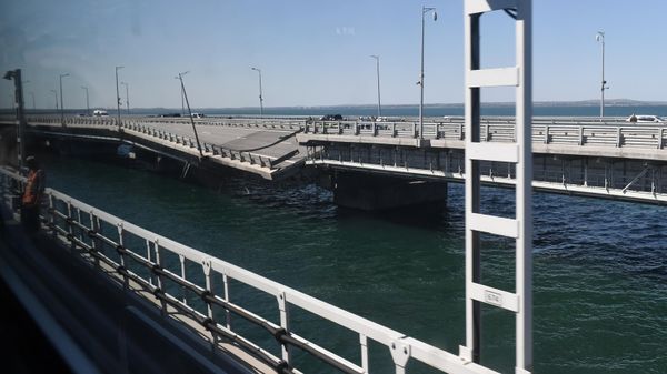 Обстановка у Крымского моста после ЧП